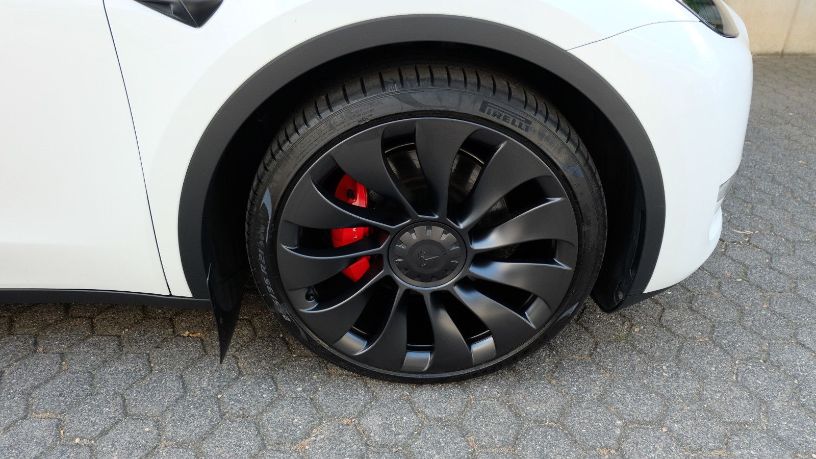 Tesla Model Y Performance Dual Motor AWD, LM 21"