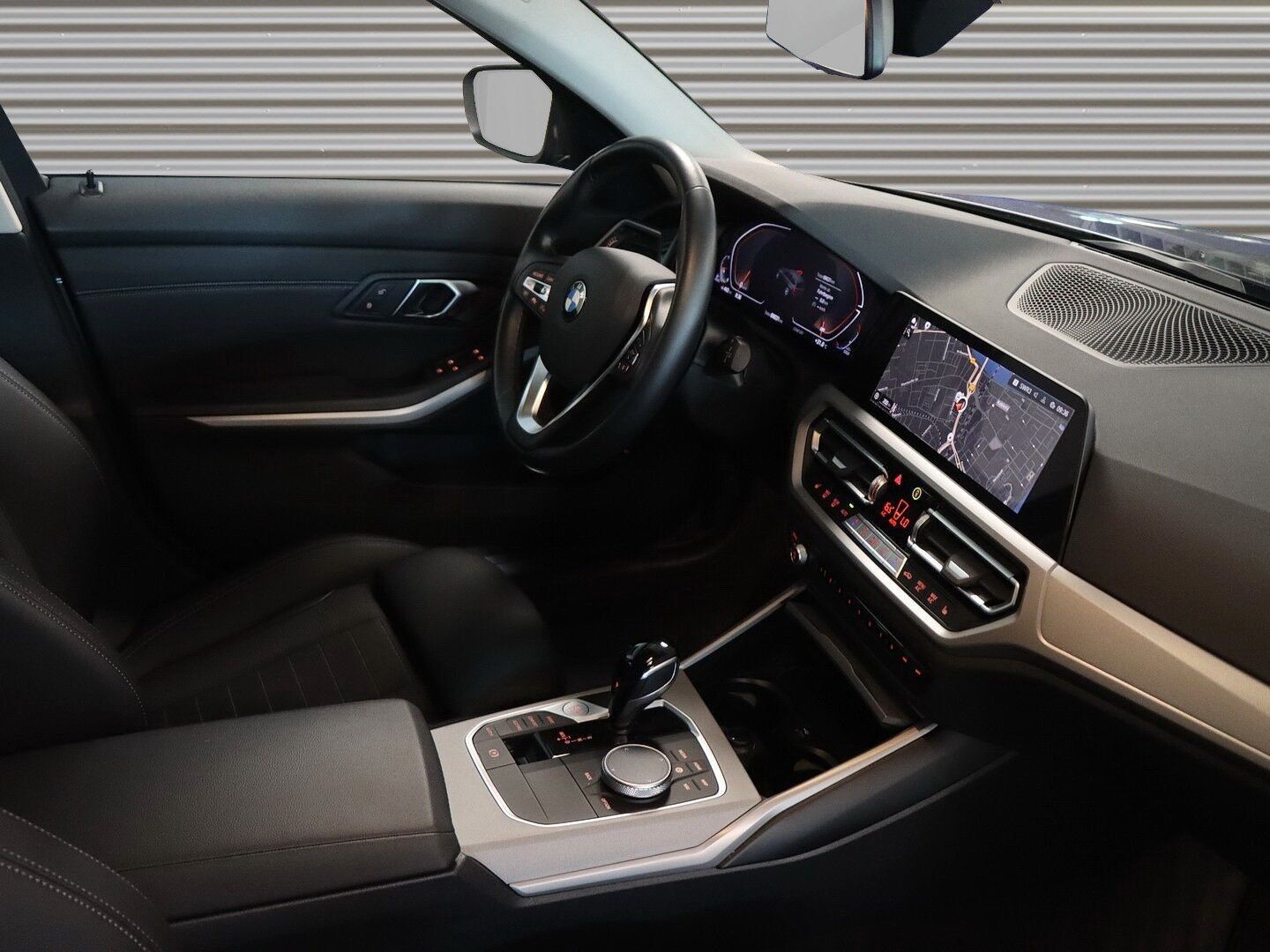 BMW 320d A - Samsaru's Car Outlet