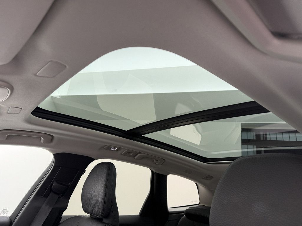 Volvo XC60 T6 Plus Bright Recharge Plug-In Hybrid AWD