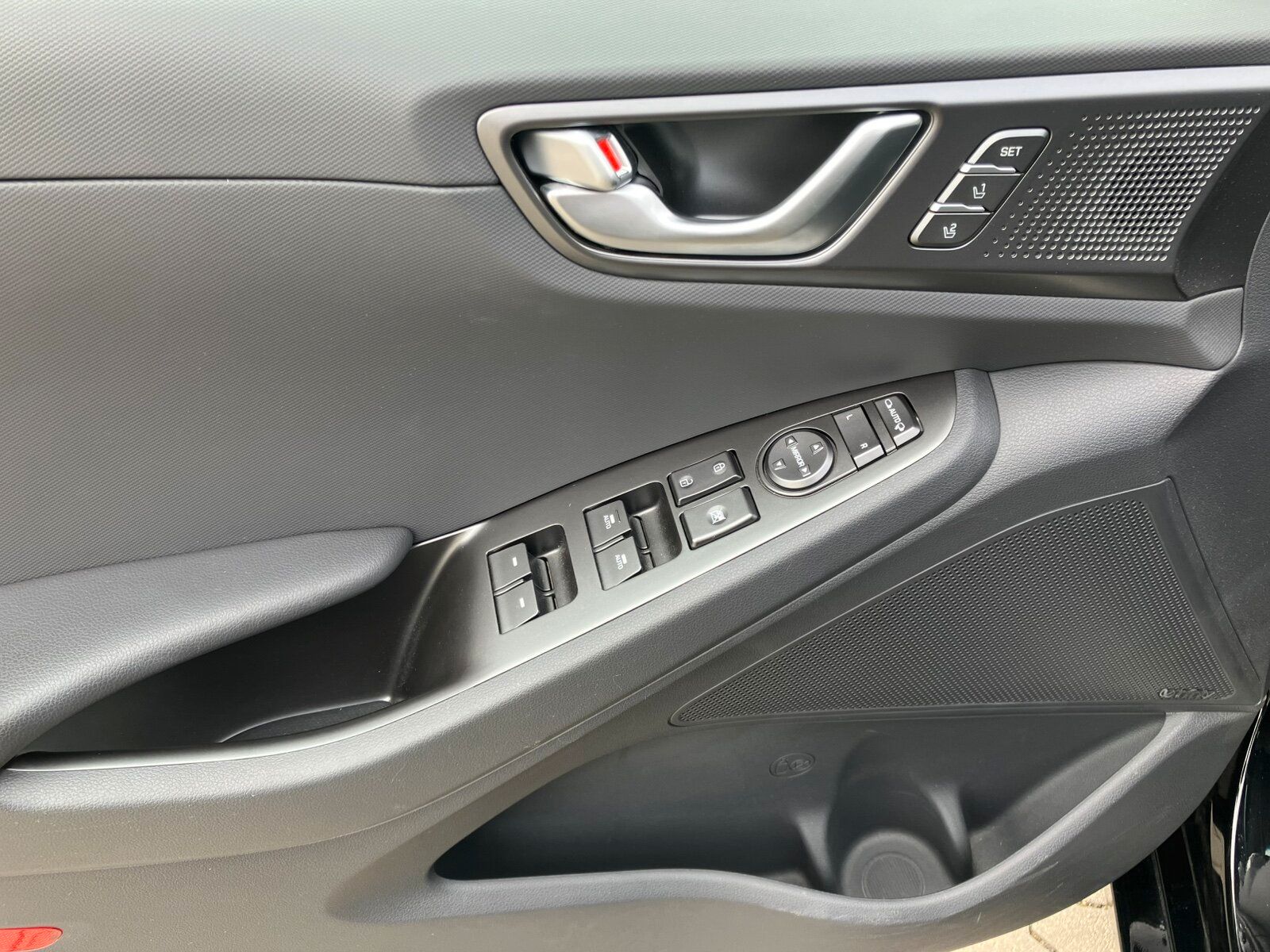 Hyundai IONIQ Prime - Samsaru's Car Outlet