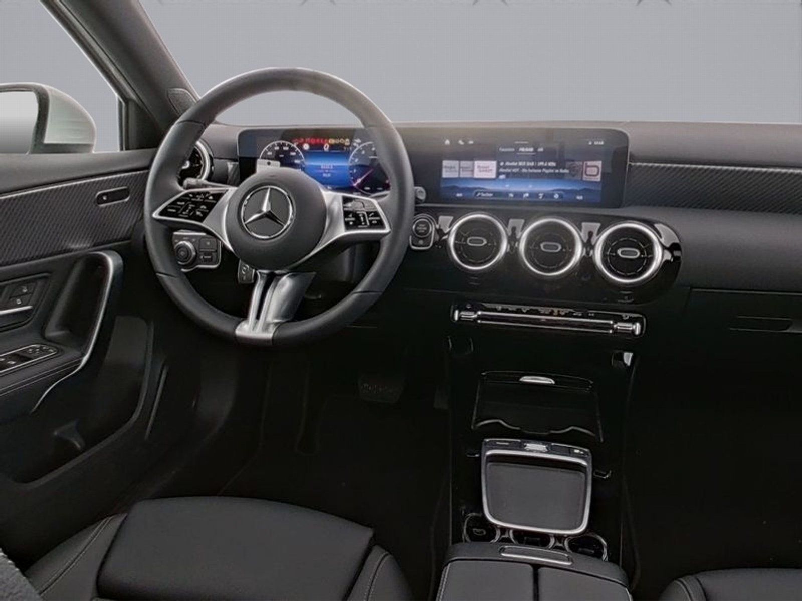 Mercedes-Benz A 180 PROGRESSIVE - Samsaru's Car Outlet