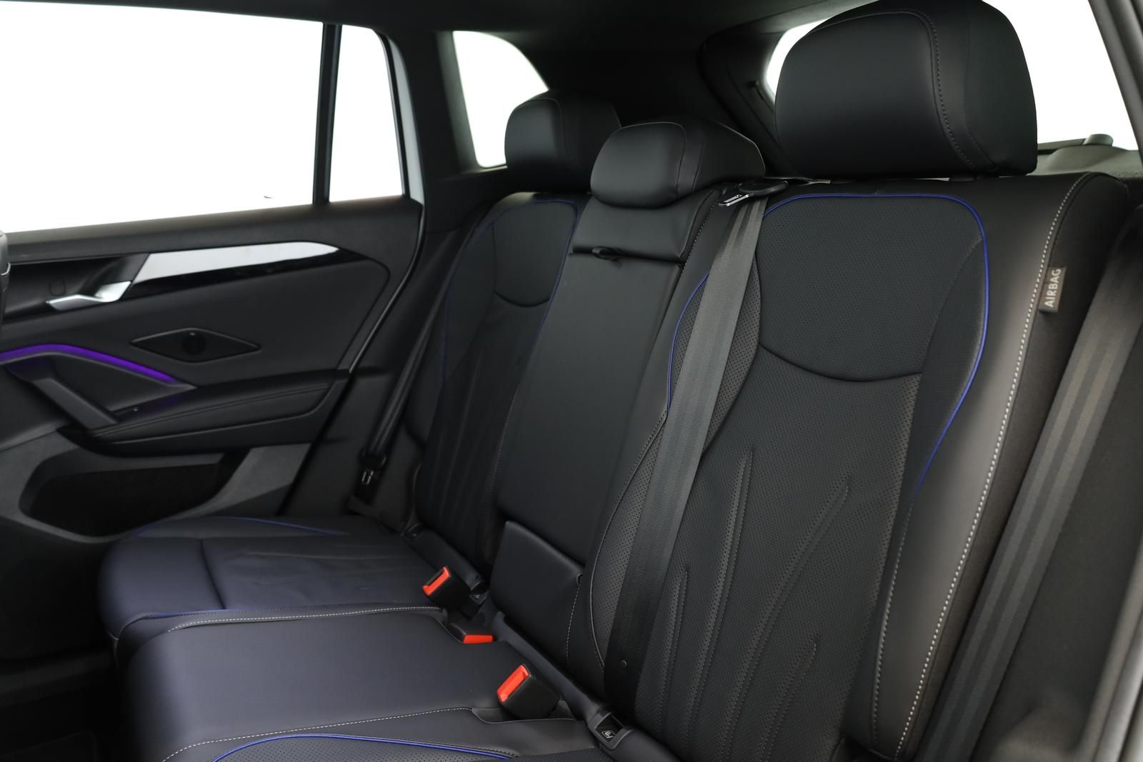 Volkswagen Tiguan 2.0 TDI 4M DSG R-Line Leder Pano Navi 360