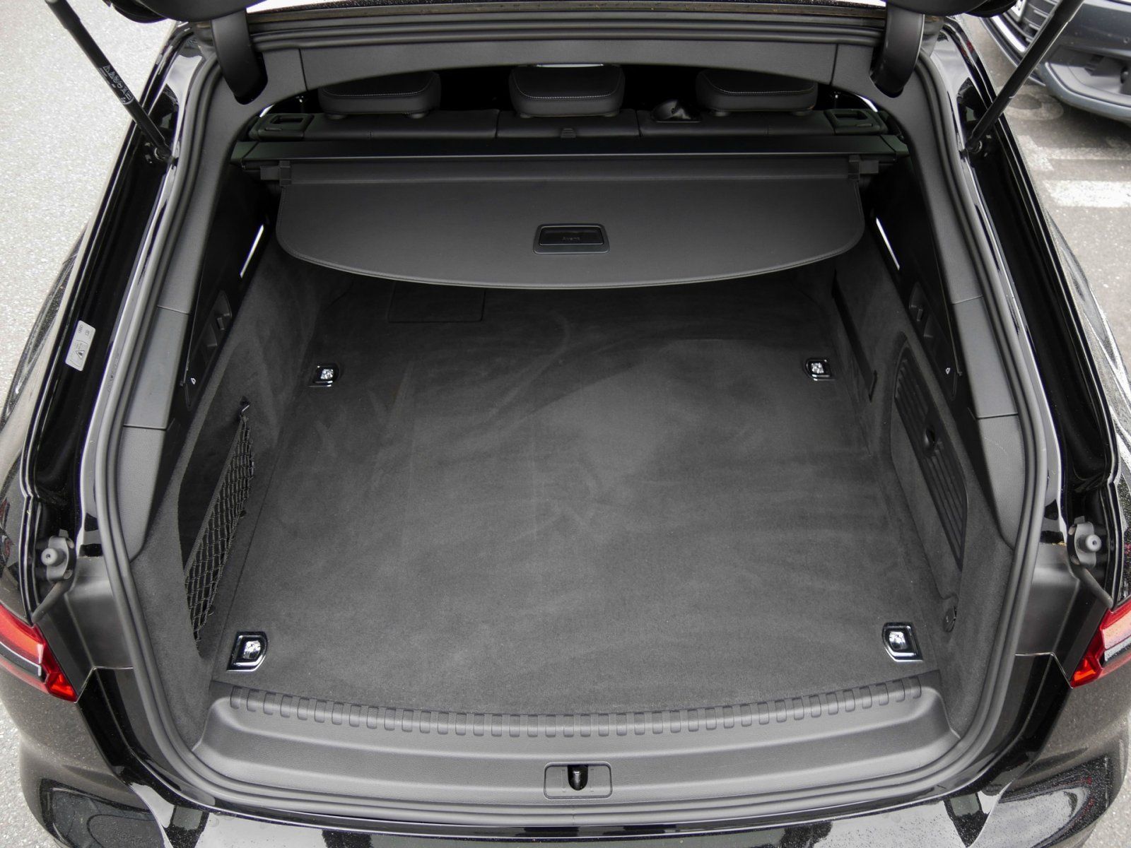 Audi A6 Avant 50 quattro HYBRID S LINE - Samsaru's Car Outlet