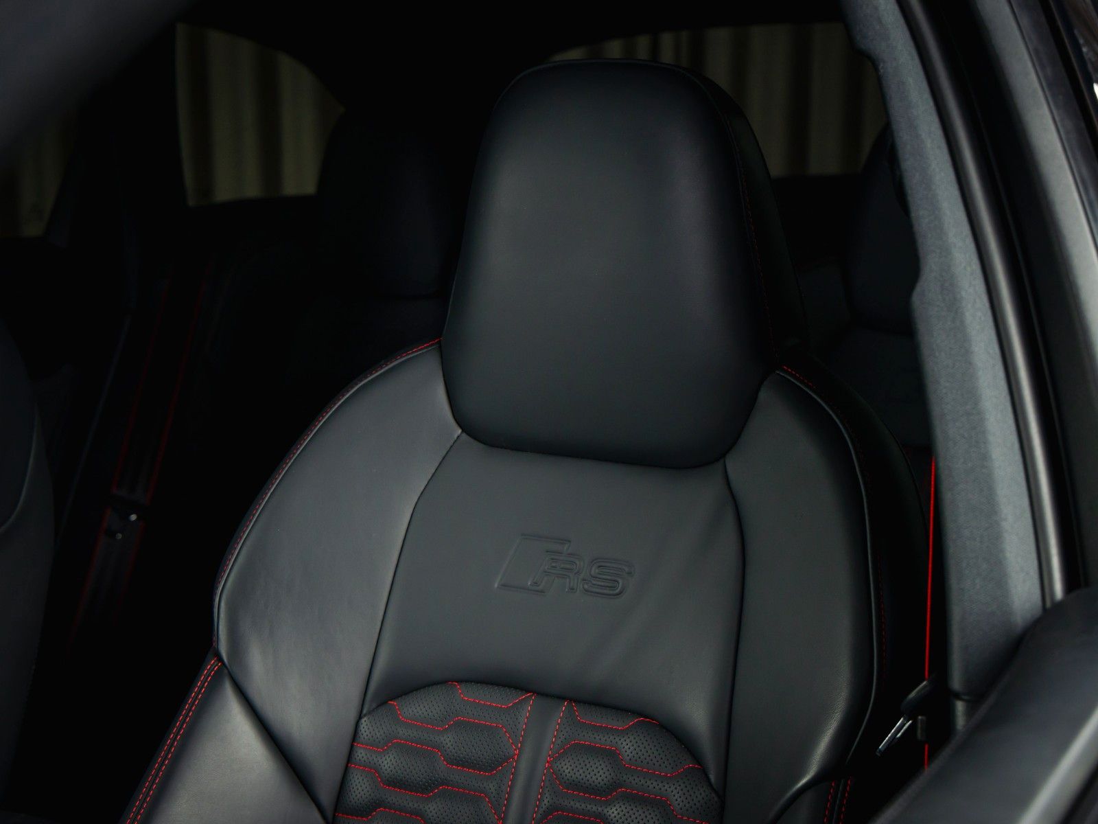 Audi RS6 Avant Performance quattro, B&O, HD, Tour, Ci
