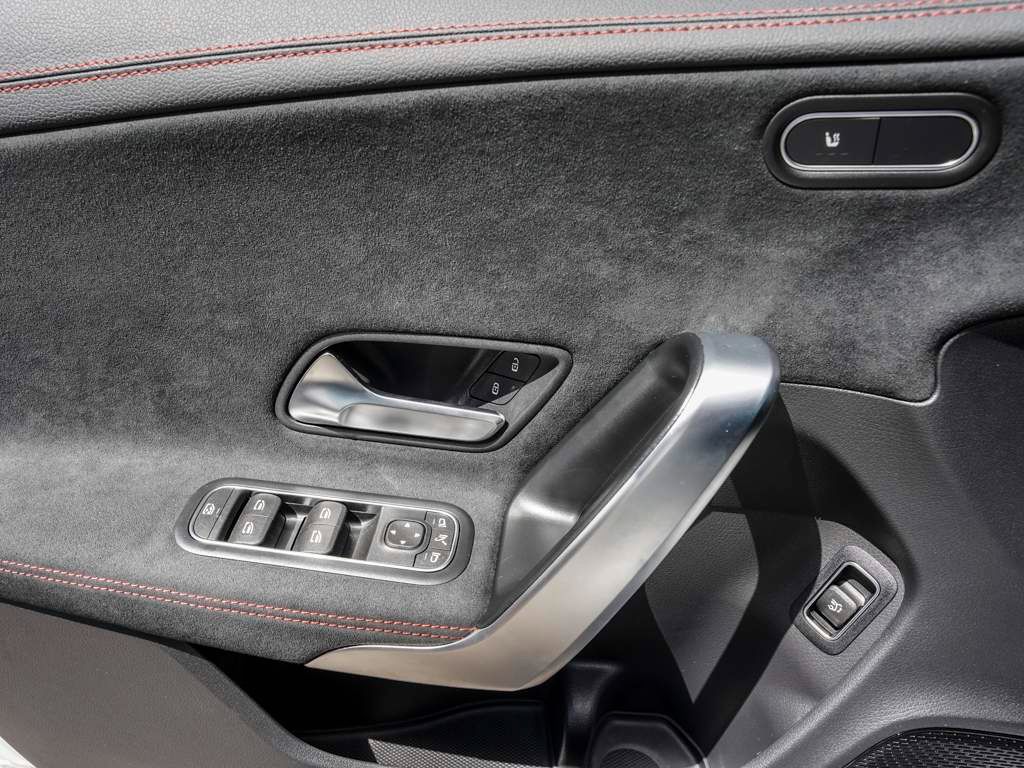 Mercedes-Benz CLA 250 4M AMG-LINE PREMIUM - Samsaru's Car Outlet