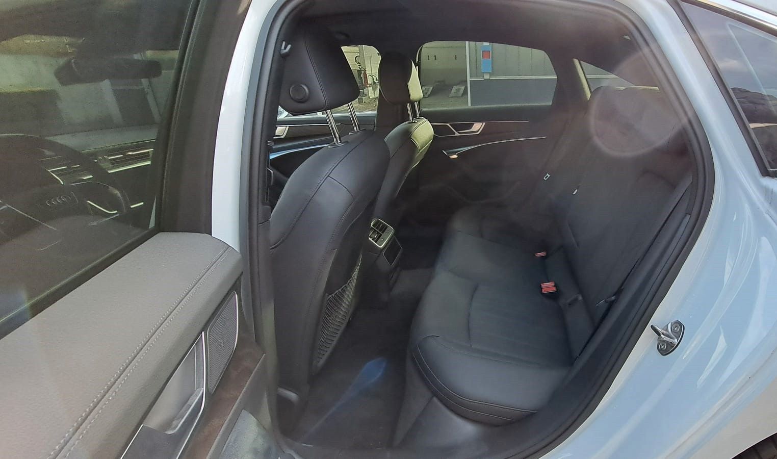 Audi A6 40 TDI design Mild-Hybrid - Samsaru's Car Outlet
