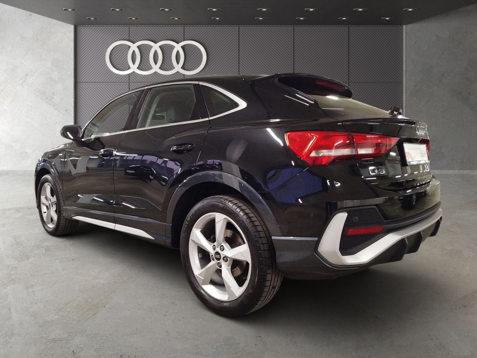 Audi Q3 Sportback 35 TDI quattro S tronic S line Navi