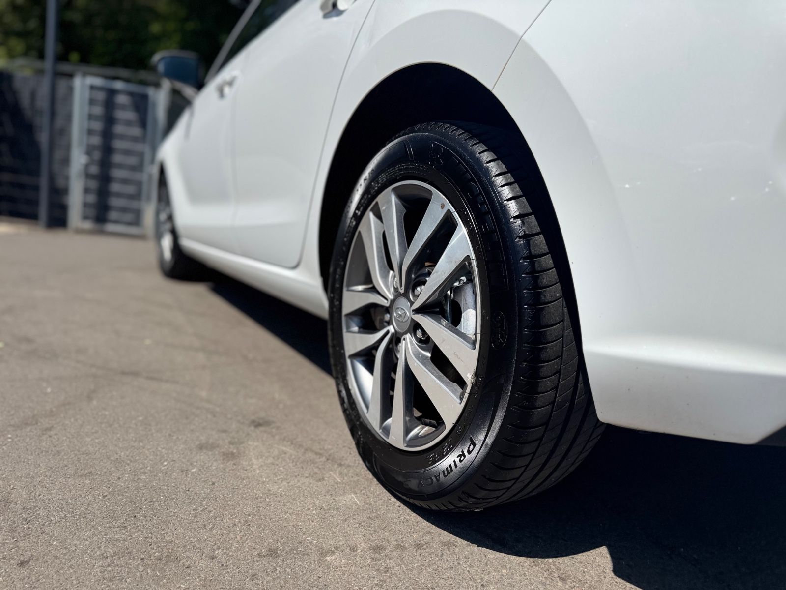 Hyundai i30 - Samsaru's Car Outlet