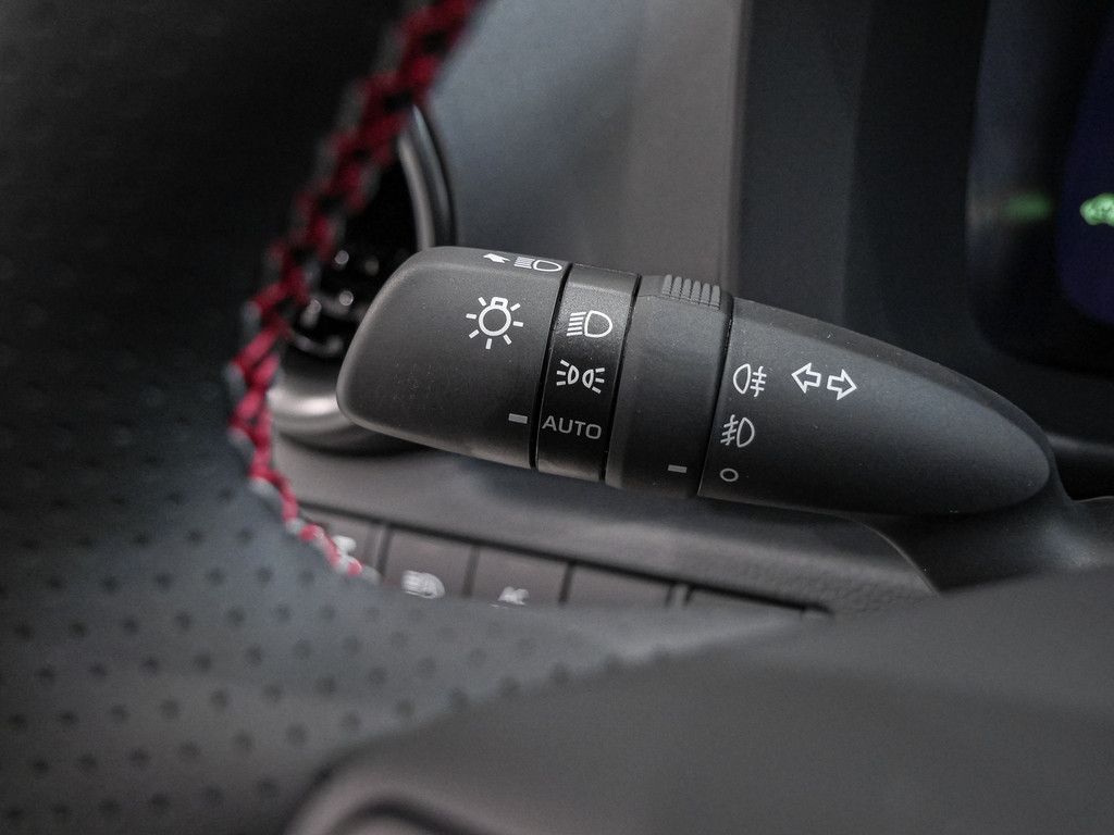 Toyota C-HR 2.0 Plug-In Hybrid GR Sport SHZ KAMERA LED