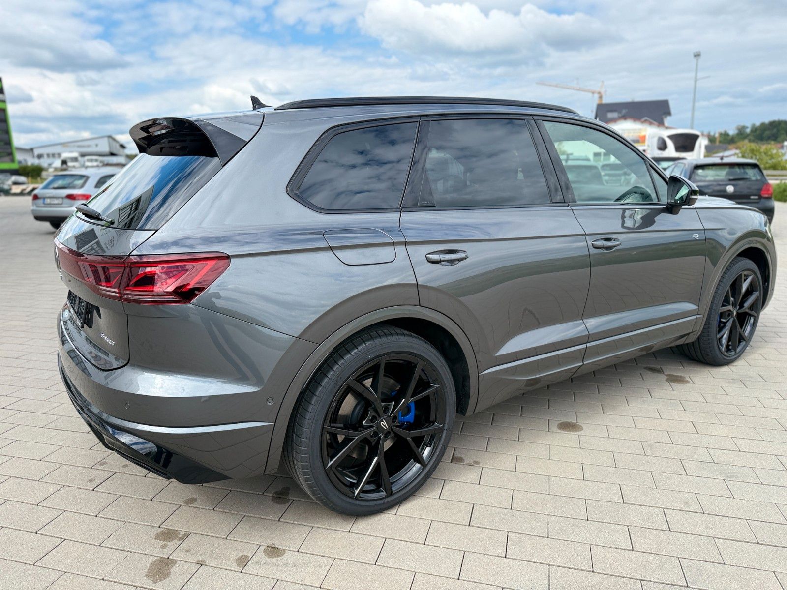 Volkswagen Touareg R eHYBRID+FINAL EDITION+AHK+PANO