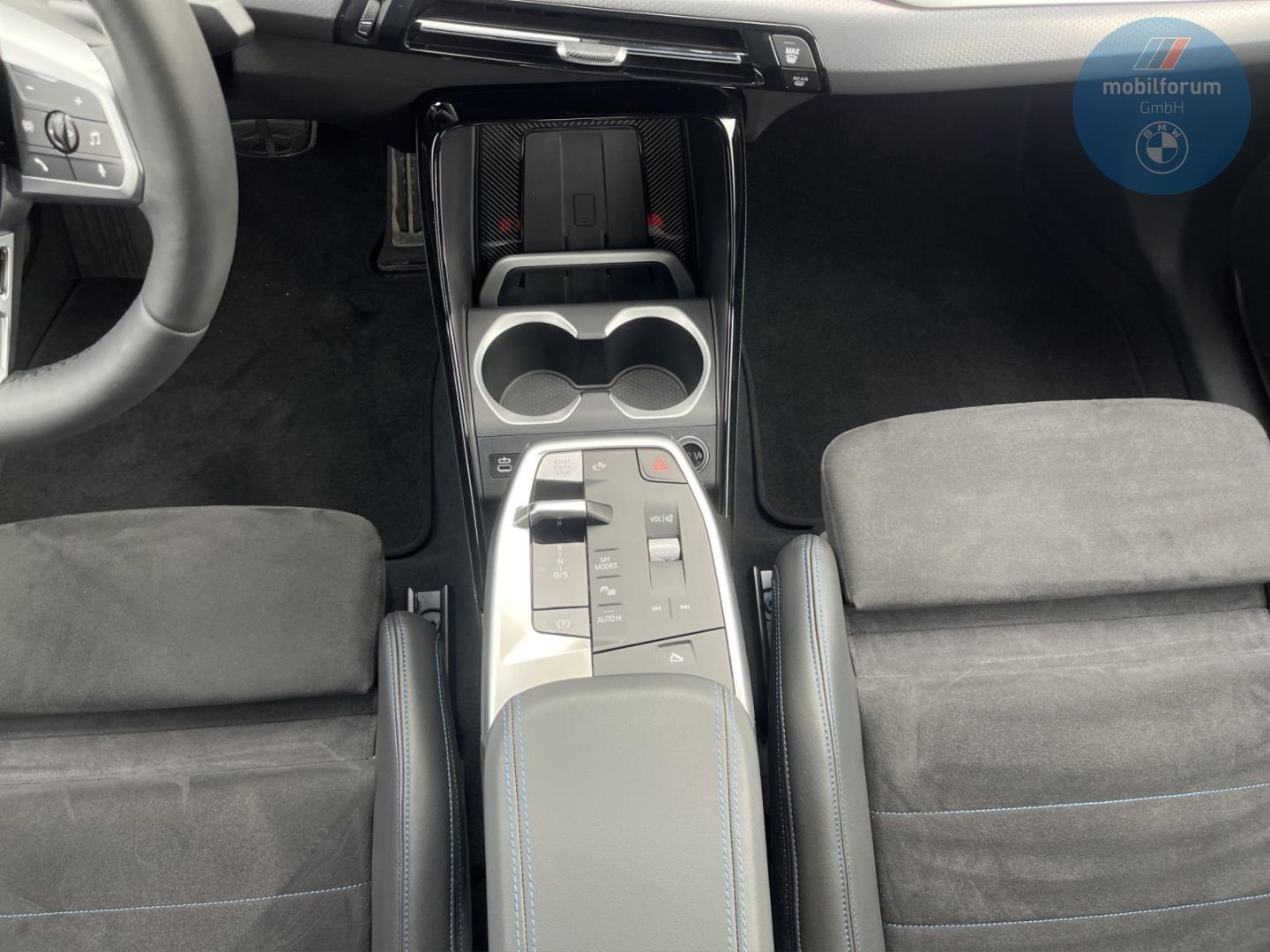 BMW X2 xDrive20d M-Sport AHK ACC HUD 360Kamera 19Zol