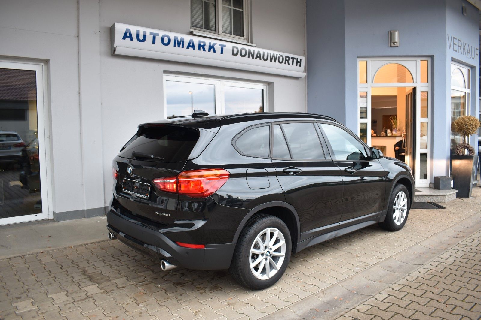 BMW X1 xDrive20i Aut. Advantage - Samsaru's Car Outlet