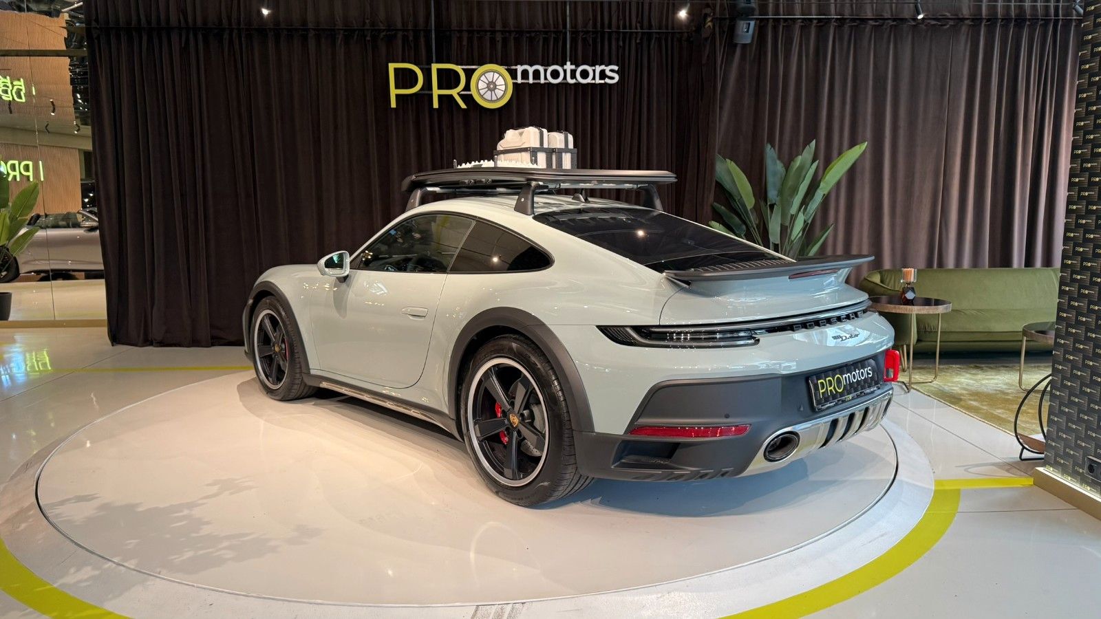 Porsche 911 Dakar