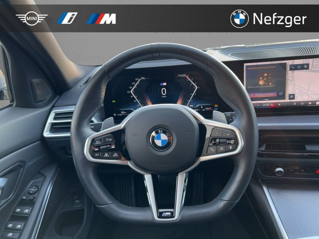 BMW 330 d xDrive Touring M Sport Park-Assistent HiFi