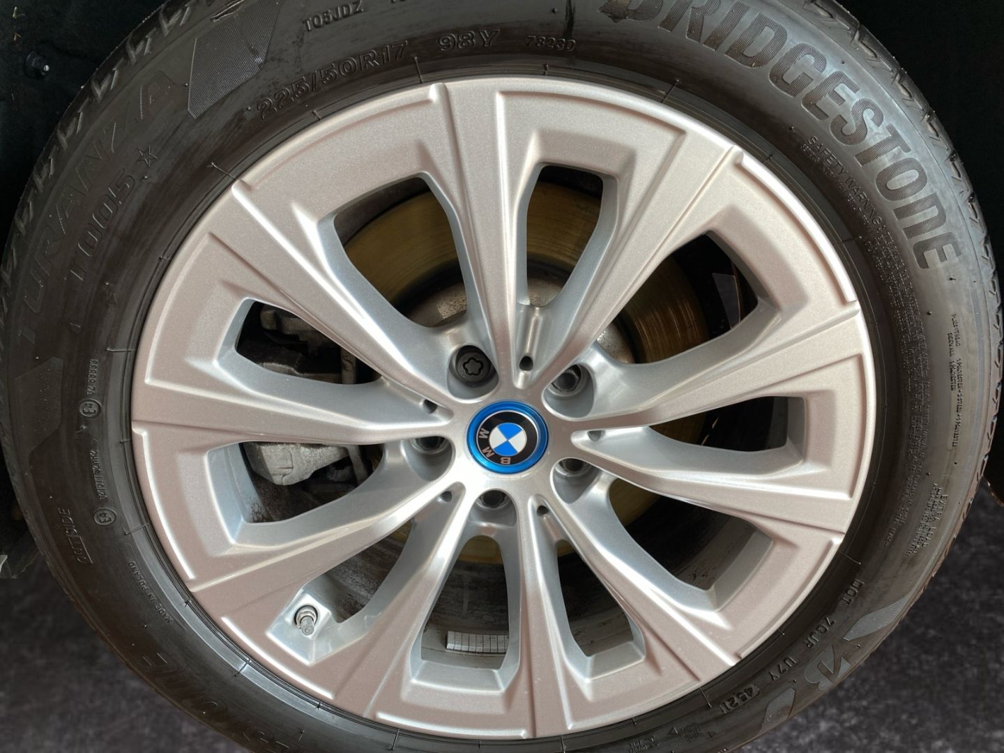 BMW 320 e Touring Advantage - Samsaru's Car Outlet