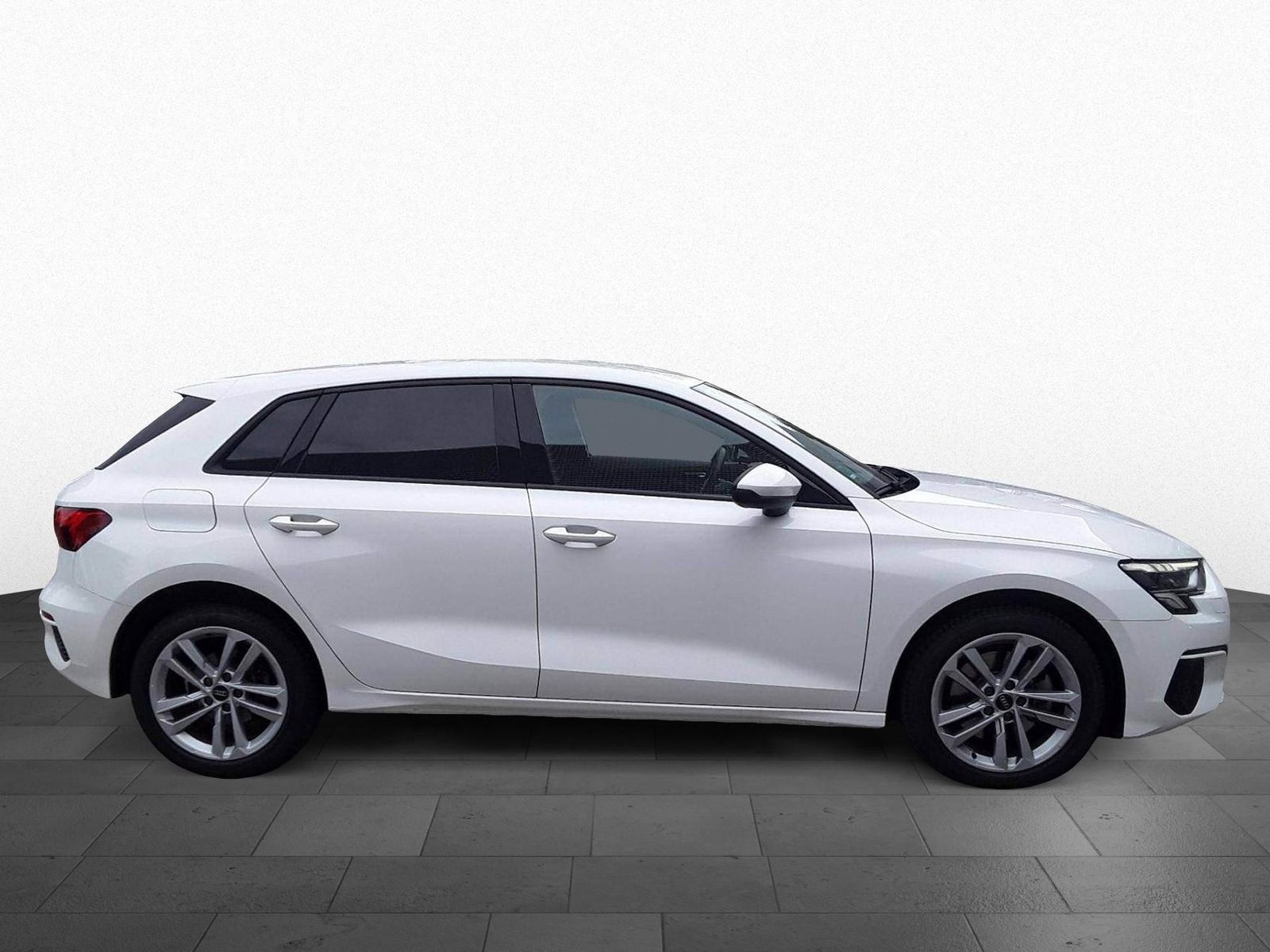 Audi A3 Sportback TFSI e 40 S tronic - Samsaru's Car Outlet