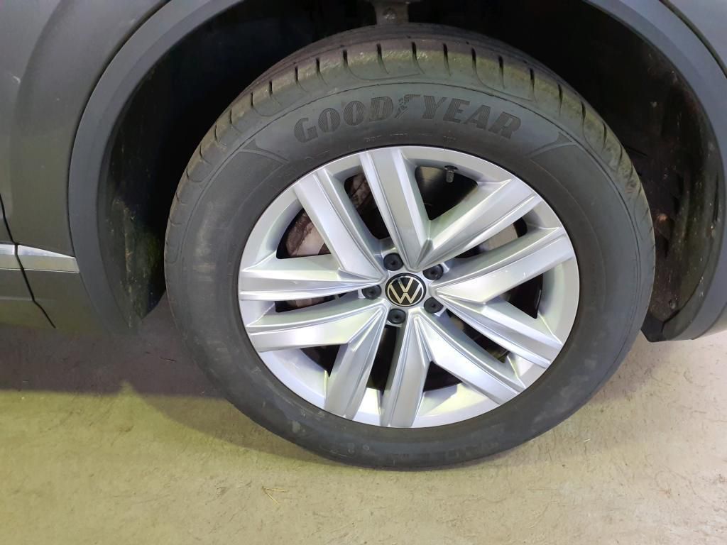 Volkswagen Touareg Elegance 4M 3.0 TSI - Samsaru's Car Outlet