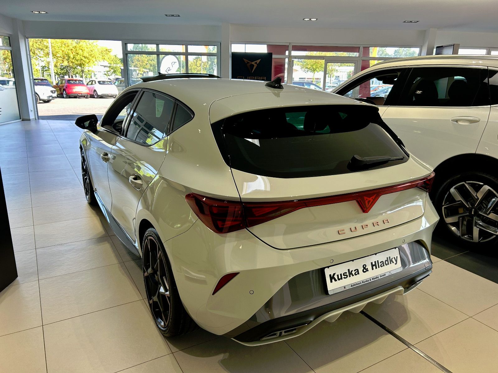 Cupra Leon 1.5 eTSI - Samsaru's Car Outlet