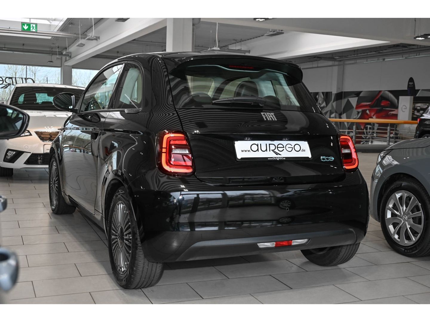 Fiat 500e Icon - Samsaru's Car Outlet