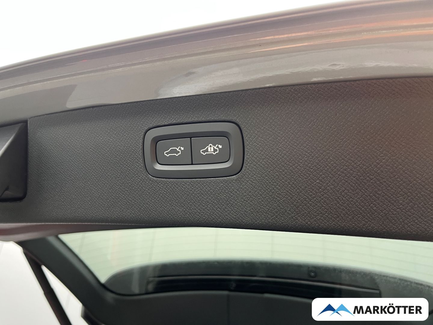 Volvo XC90 T8 AWD Plus Dark ACC/H&K/360°/7-Sitze