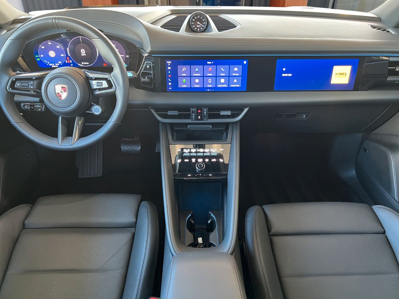 Porsche Macan Electric 4 Carbon · Mega Spec · NP122.500€