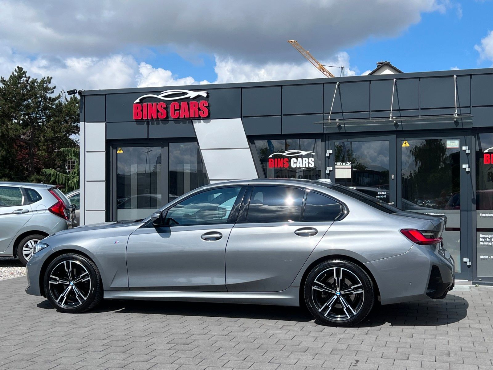 BMW 320d Lim xDrive M Sport - Samsaru's Car Outlet