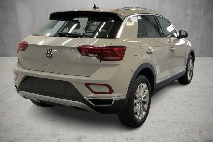 Volkswagen T-Roc 1.5 TSI STYLE - Samsaru's Car Outlet