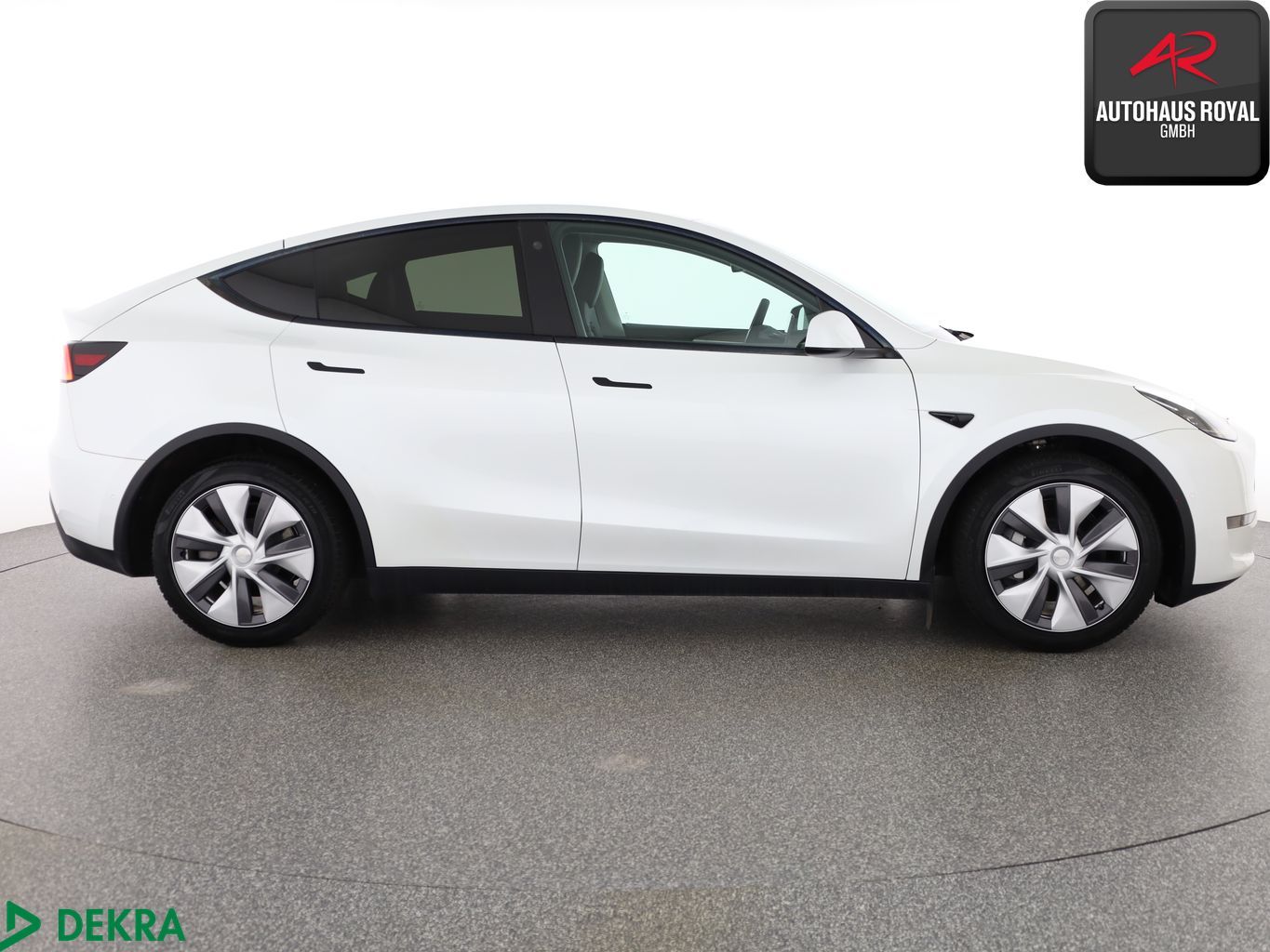 Tesla Model Y Long Range Dual AWD PANO,KEYLESS,360GRAD
