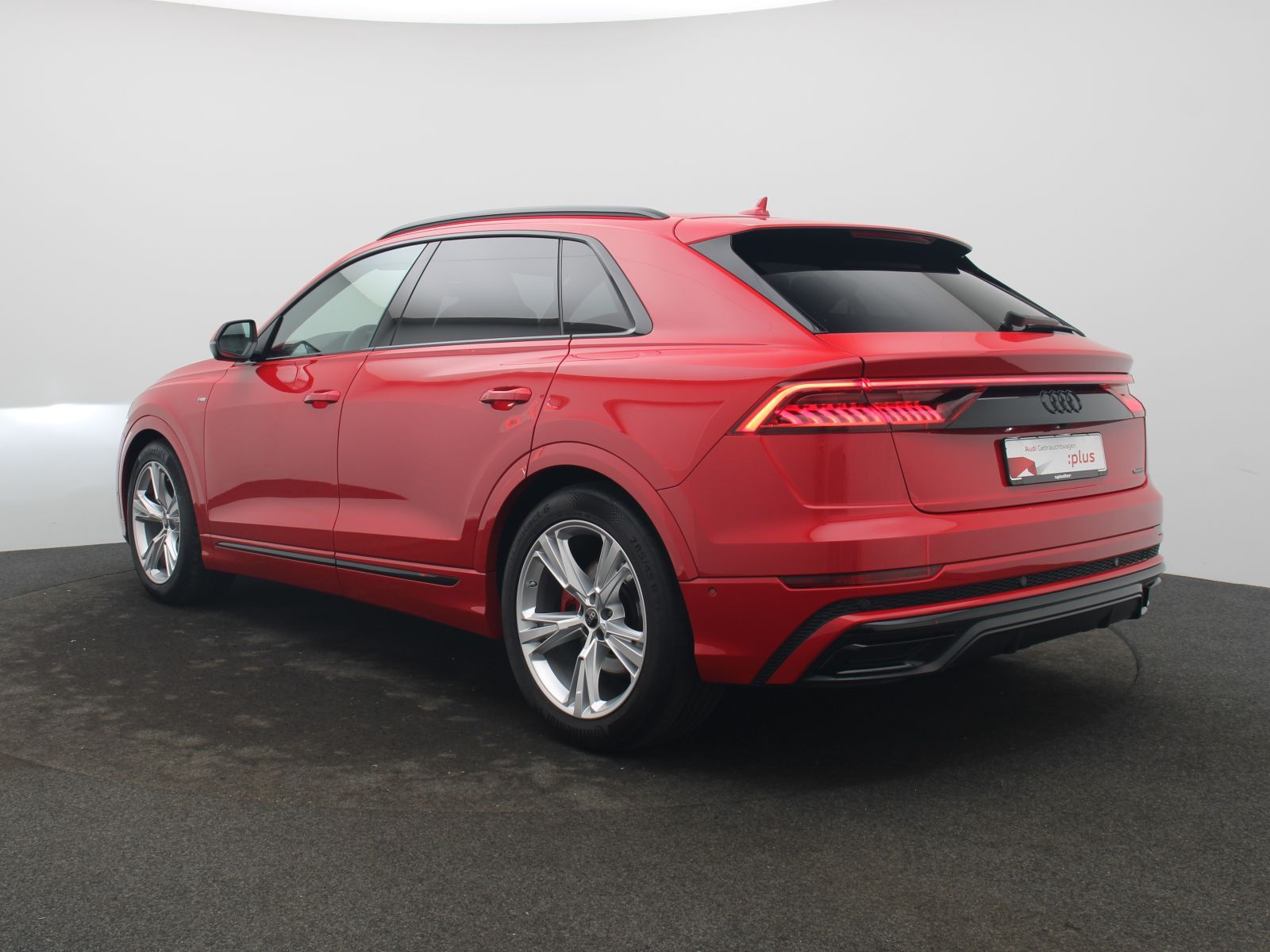 Audi Q8 S-Line 50TDI quattro / Standh, Pano, Air, AHK