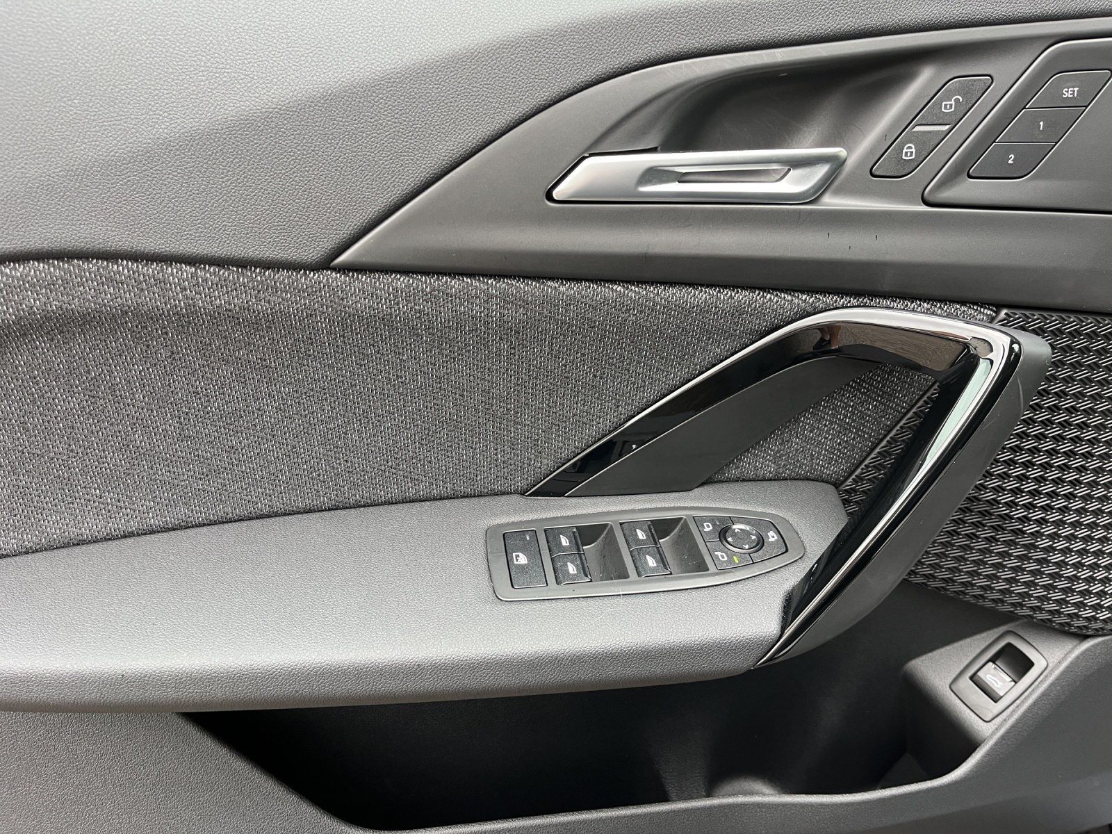 BMW X1 xDrive23i Aut. - Samsaru's Car Outlet