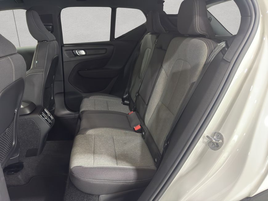 Volvo XC40 B3 B DKG Core*LED*DAB*AHK*