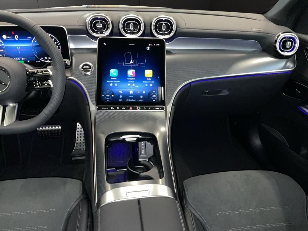 Mercedes-Benz GLC 300 de 4M EDITION AMG DISTRONIC PANO 360°AHK