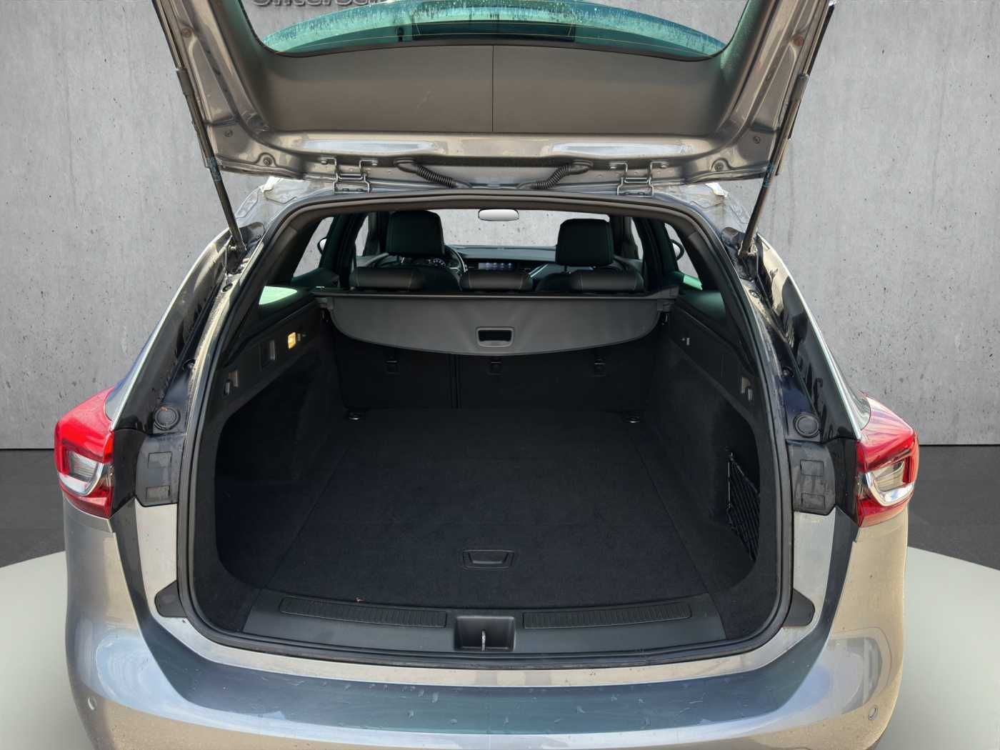 Opel Insignia ST 2.0 Elegance - Samsaru's Car Outlet