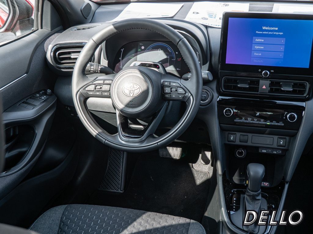 Toyota Yaris Cross Teamplayer AHK Safety Winter-Paket S