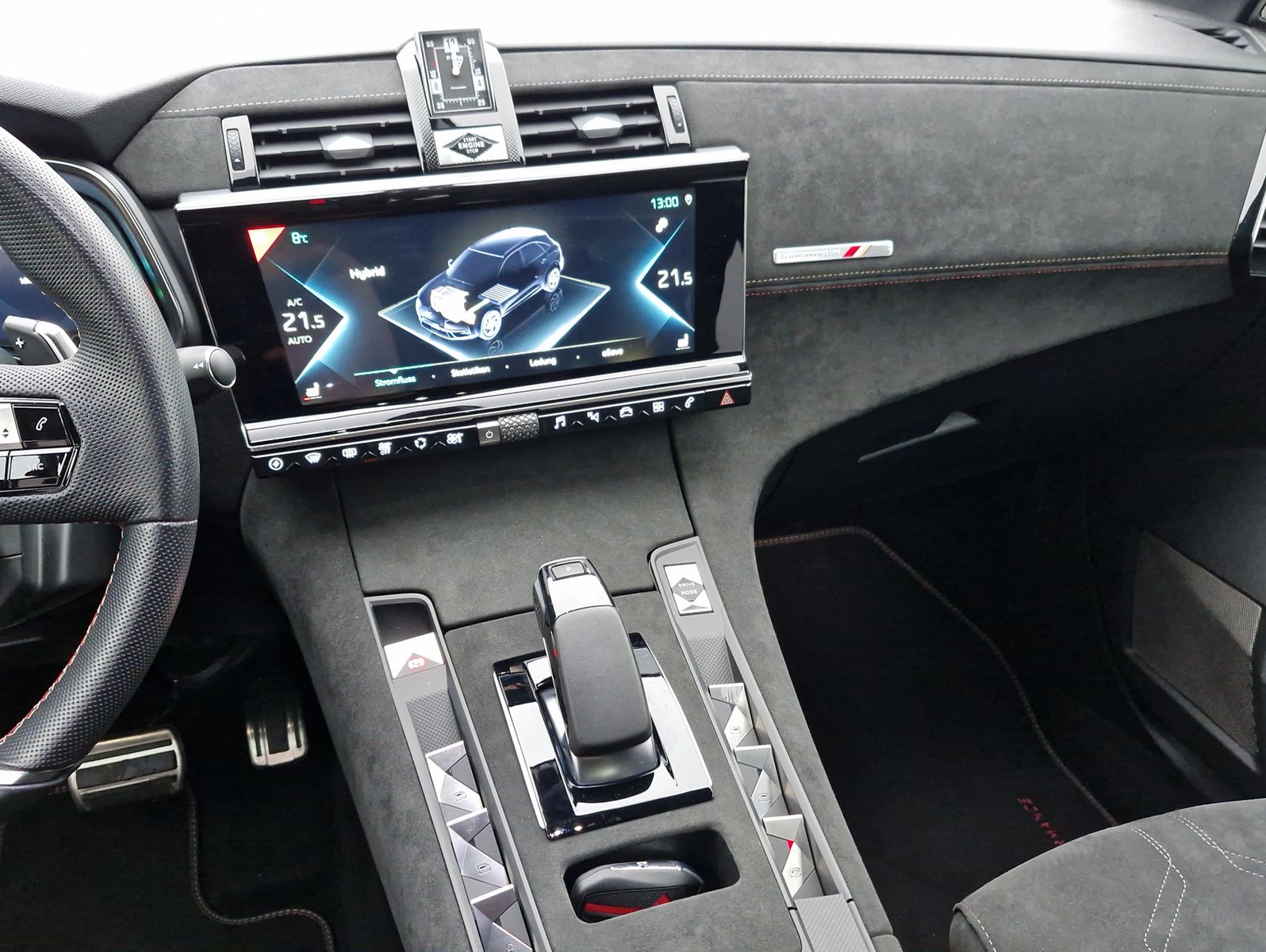 DS Automobiles DS7 Crossback PHEV 225 e-AT Performance Line Nav