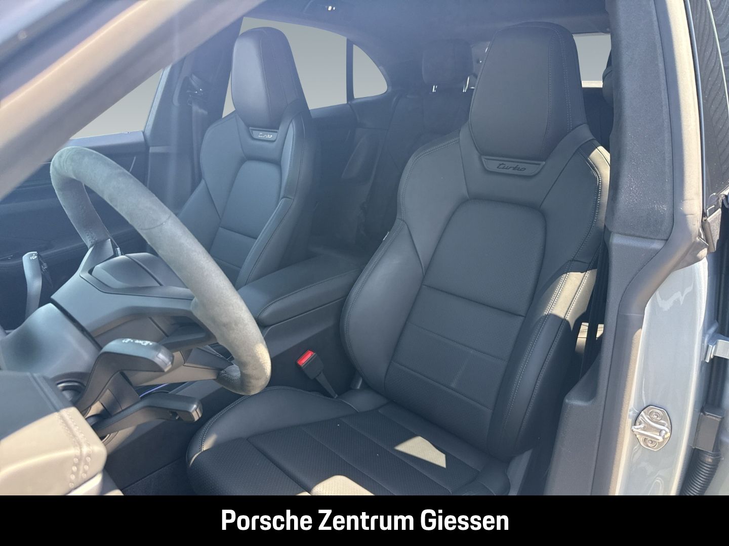 Porsche Macan Turbo HA-Lenkung LED-Matrix Luftfederung