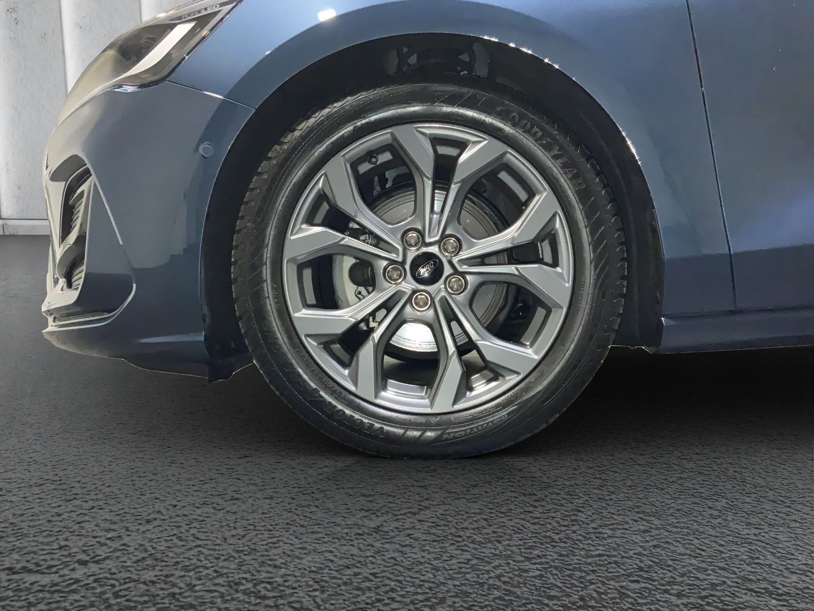Ford Focus ST-Line X Turnier Aut.*AHK*ACC*HUD*KAM*NAV