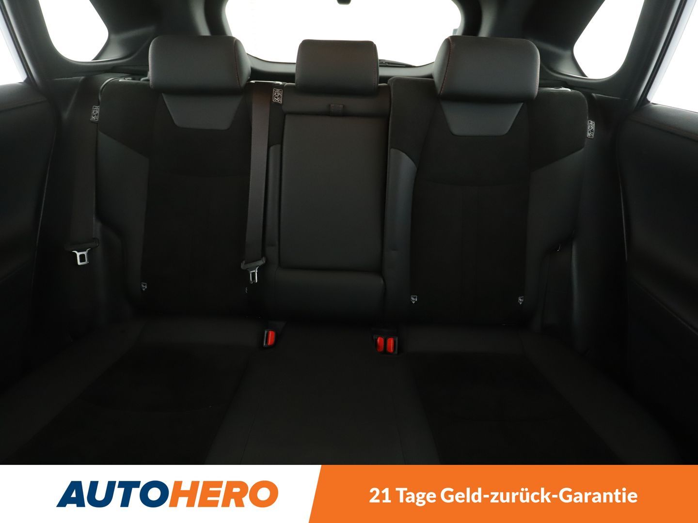 Toyota RAV 4 2.5 Hybrid 4x4 - Samsaru's Car Outlet