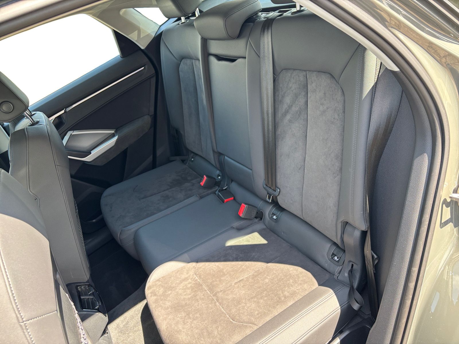 Audi Q3 Sportback 45TFSI qu S-line - Samsaru's Car Outlet