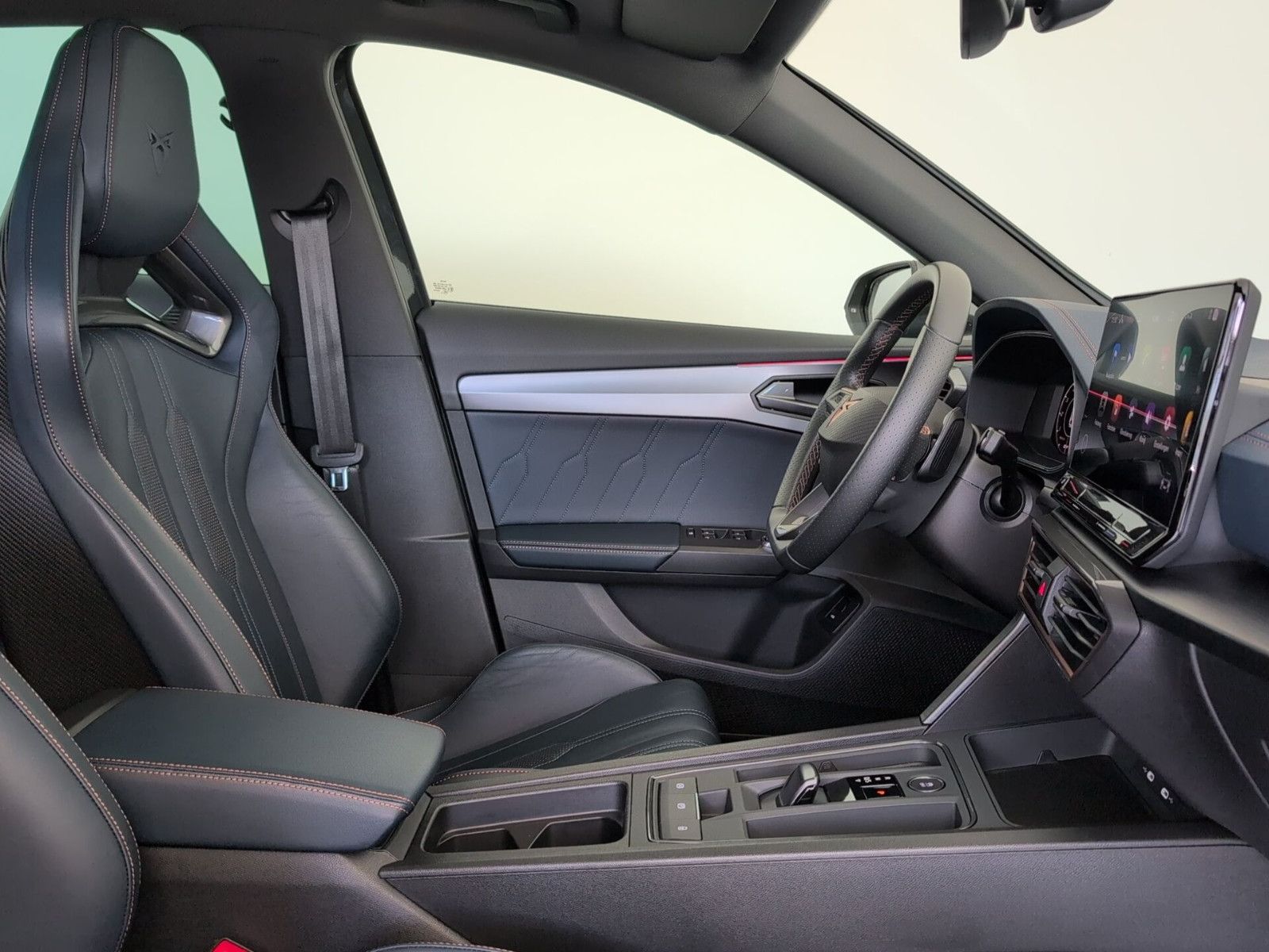 Cupra Formentor 2.0 TSI VZ AHK PANO LEDER CUP COPPER