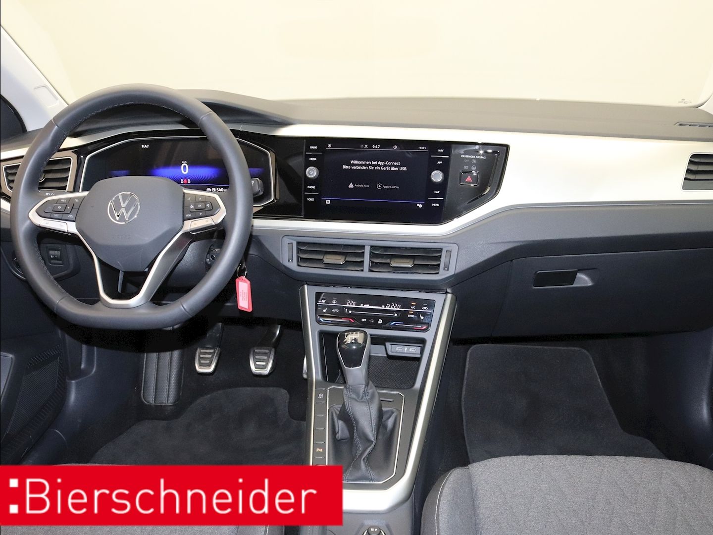 Volkswagen Taigo 1.0 TSI Move - Samsaru's Car Outlet