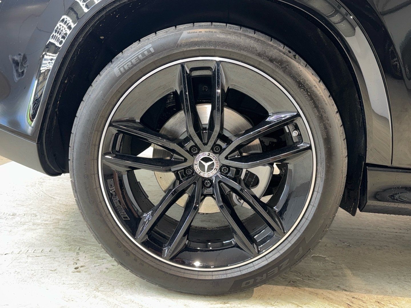 Mercedes-Benz GLE 450 4M AMG Distronic Multibeam Pano AHK 360°