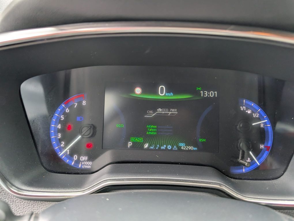 Toyota Corolla 2.0 Hybrid TS - Samsaru's Car Outlet