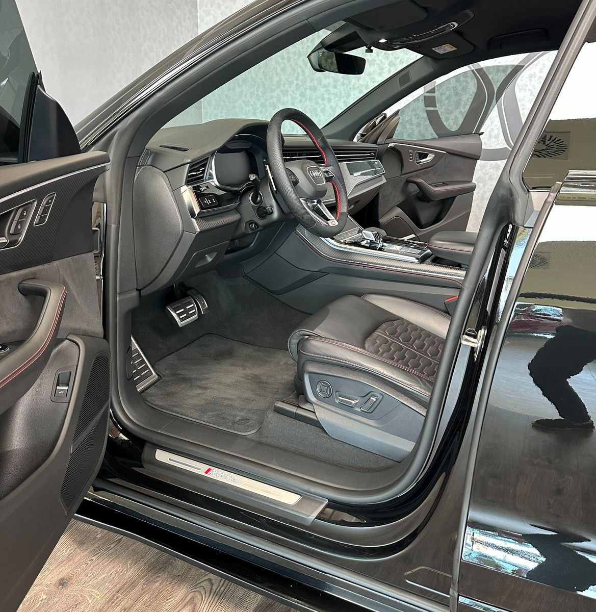 Audi RS Q8 800hp / 24" / B&O