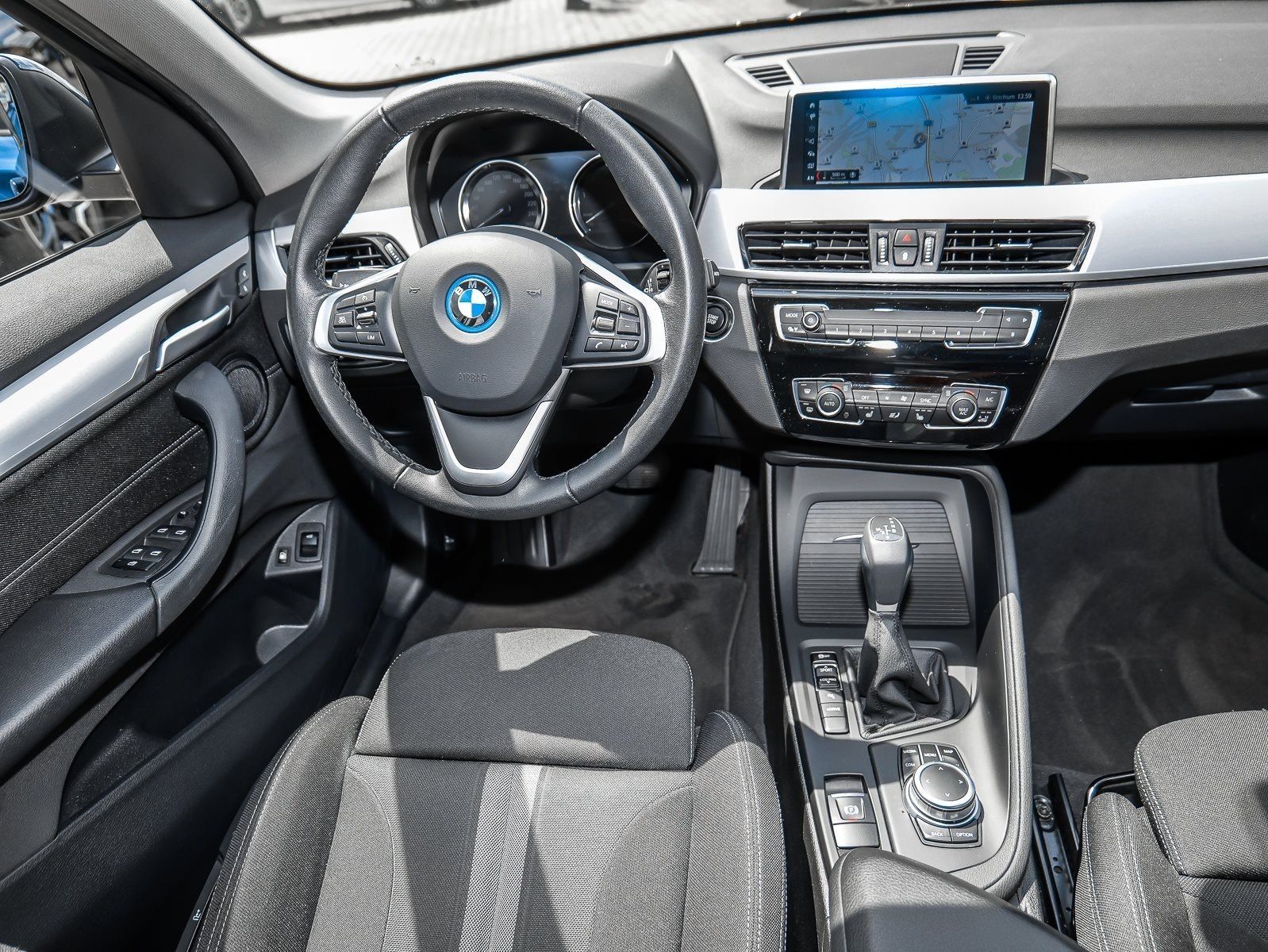 BMW X1 xDrive25e Advantage - Samsaru's Car Outlet