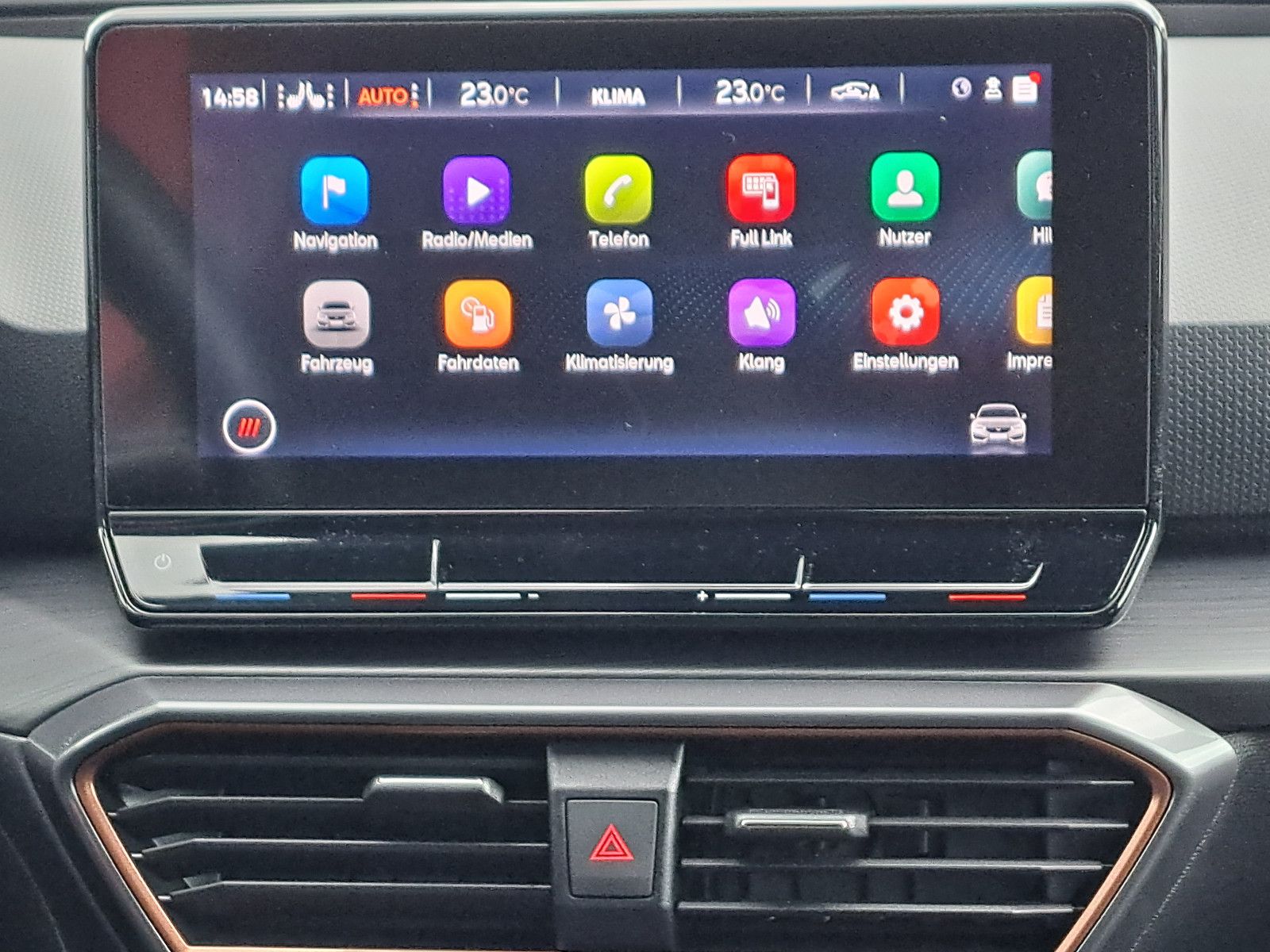 Cupra Leon VZ 2.0 TSI 300 PS DSG - Samsaru's Car Outlet