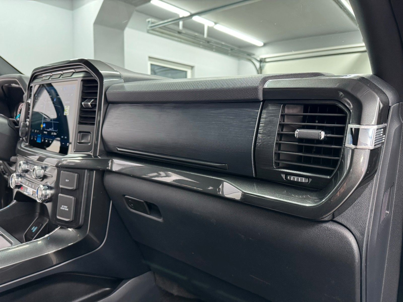 Ford F 150 5.0 XLT Supercrew - Samsaru's Car Outlet
