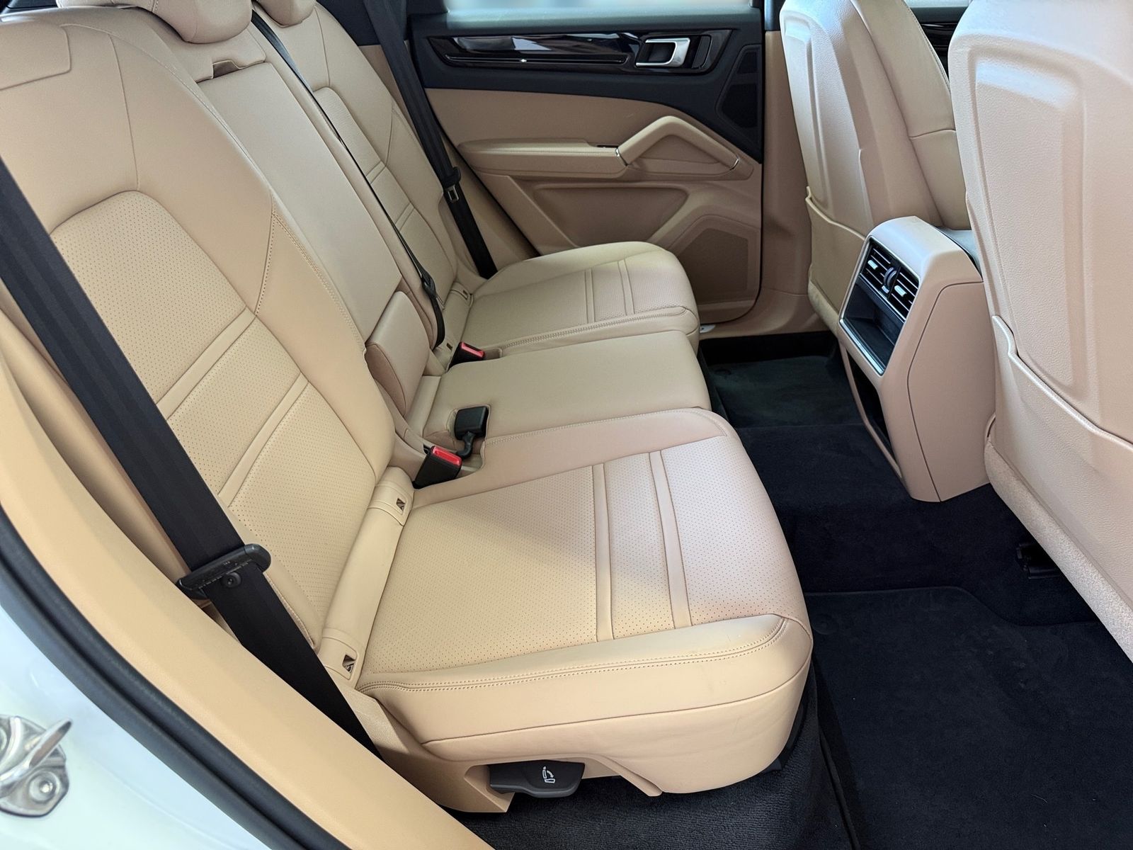 Porsche Cayenne S*LED-MATRIX*Navi*Leder*Panorama*AHK*360