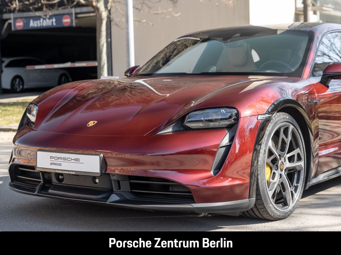 Porsche Taycan Turbo S Cross Turismo BOSE Surround-View