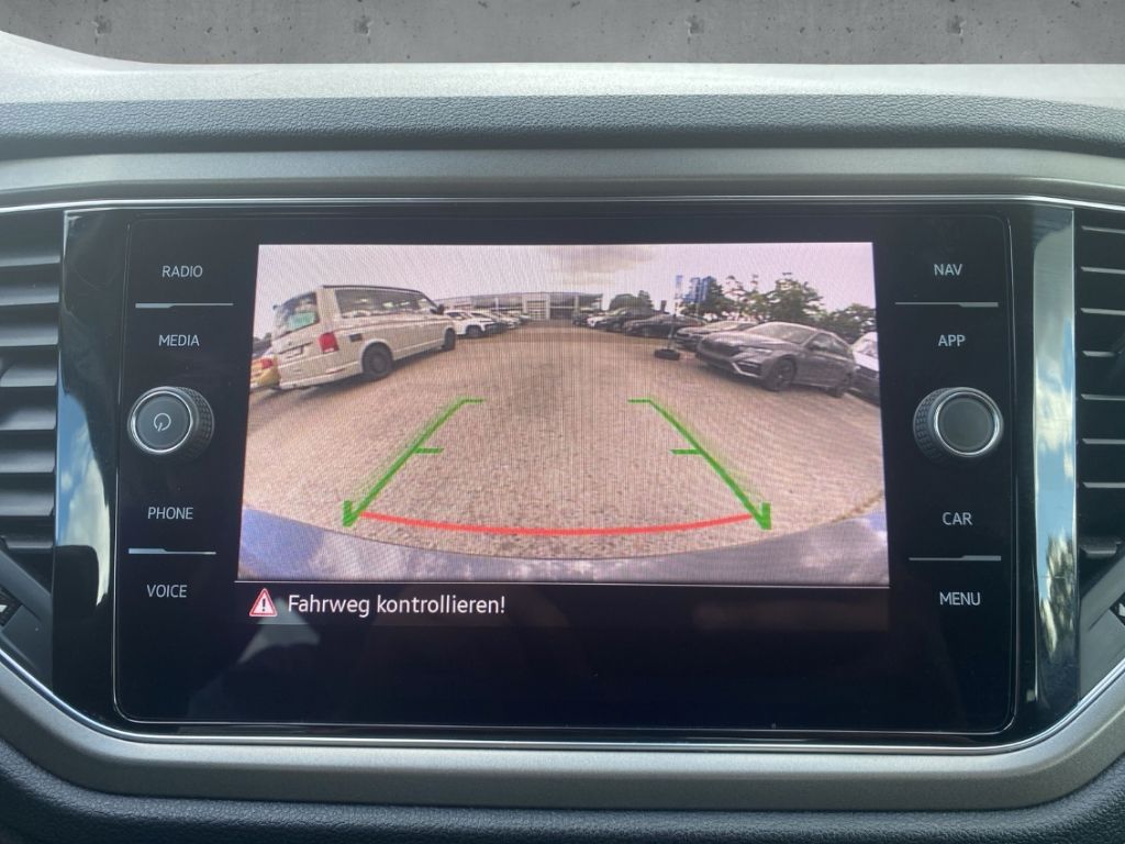 Volkswagen T-Roc 1.0 TSI Style - Samsaru's Car Outlet